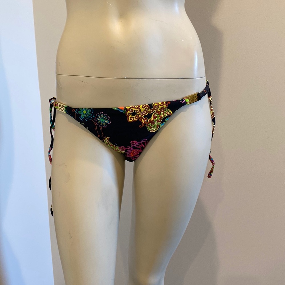 Trina Turk Bikini Bottoms NWOT size 6